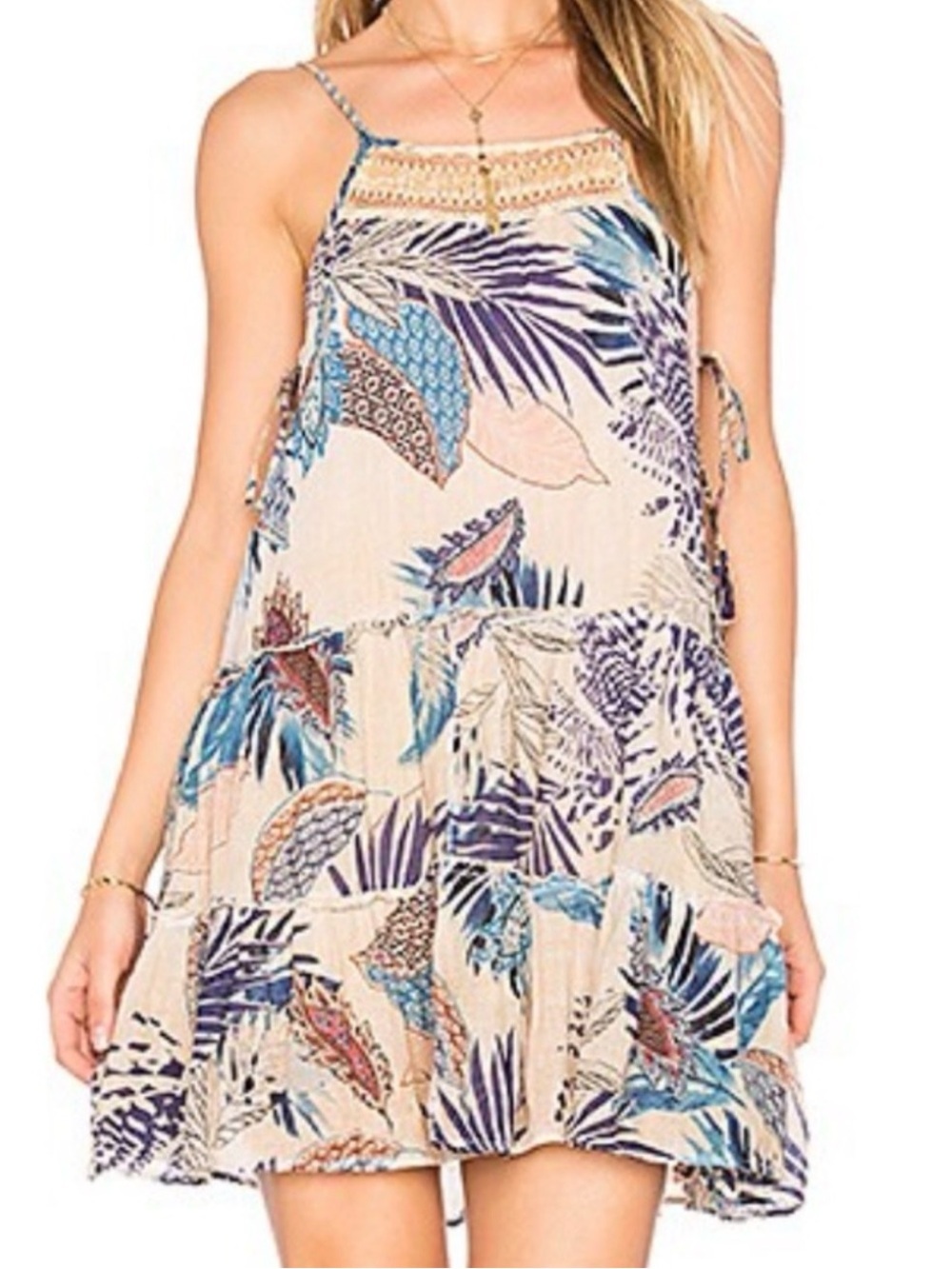 Chelsea & Violet Gauze Strap
Layered Ruffle Dress in tropical floral print Sz XS